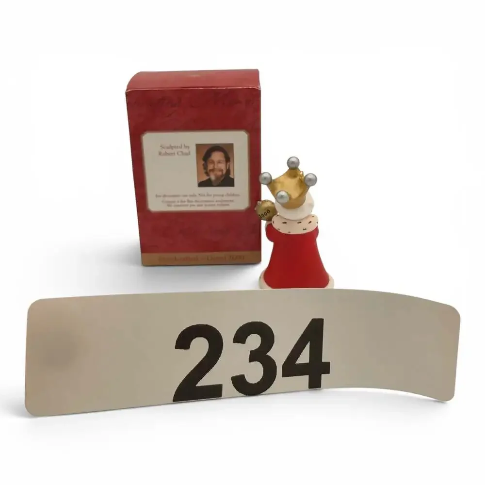 Queen Mom Christmas Tree Hallmark Keepsake Ornament